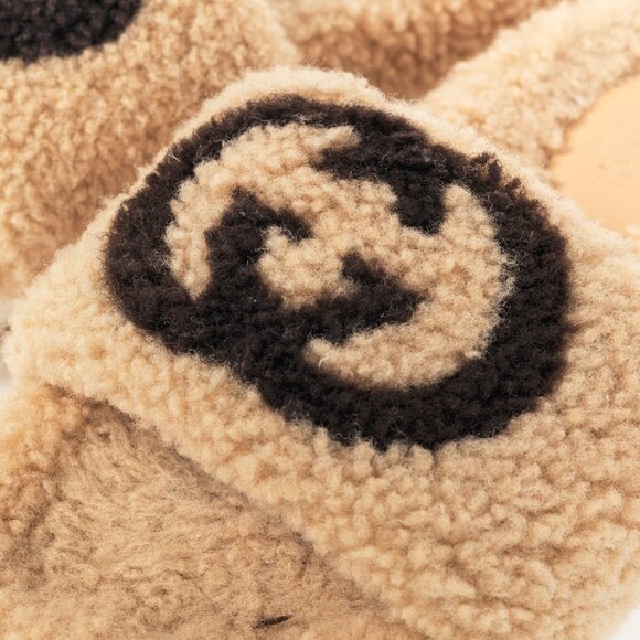 Gucci Beige Merino-Wool Faux-Shearling Interlocking-GG Slide Sandals - Picture 8 of 11